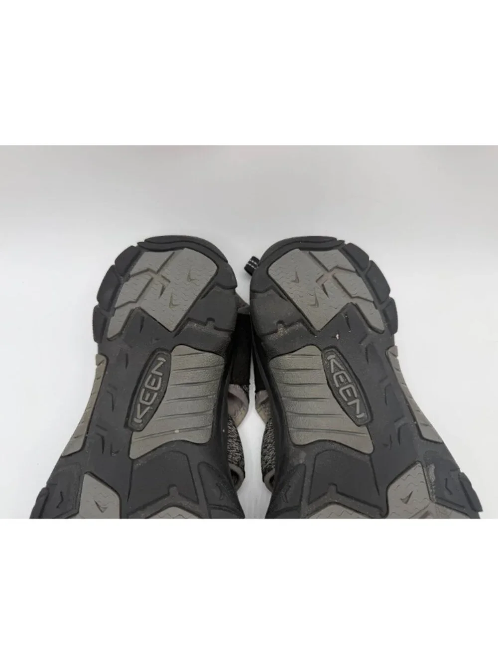 Keen Newport H2 Hiking Sandals Mens Size 12 Black/Steel Grey Water Outdoor Shoes